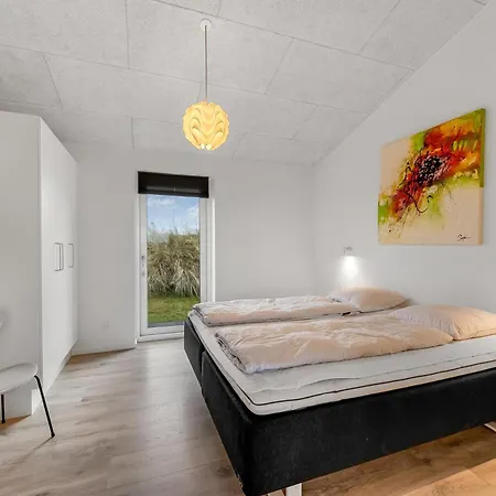 Luxurious 8-person House With A Spacious Outdoor - 1003 בית נופש