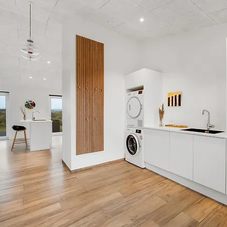 Luxurious 8-person House With A Spacious Outdoor - 1003 בית נופש